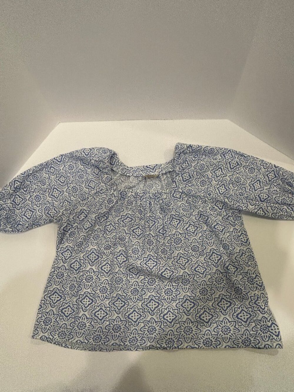 NWOT Filanto Collection Periwinkle/White Puff Sleeve Popover Size L, 100% Cotton